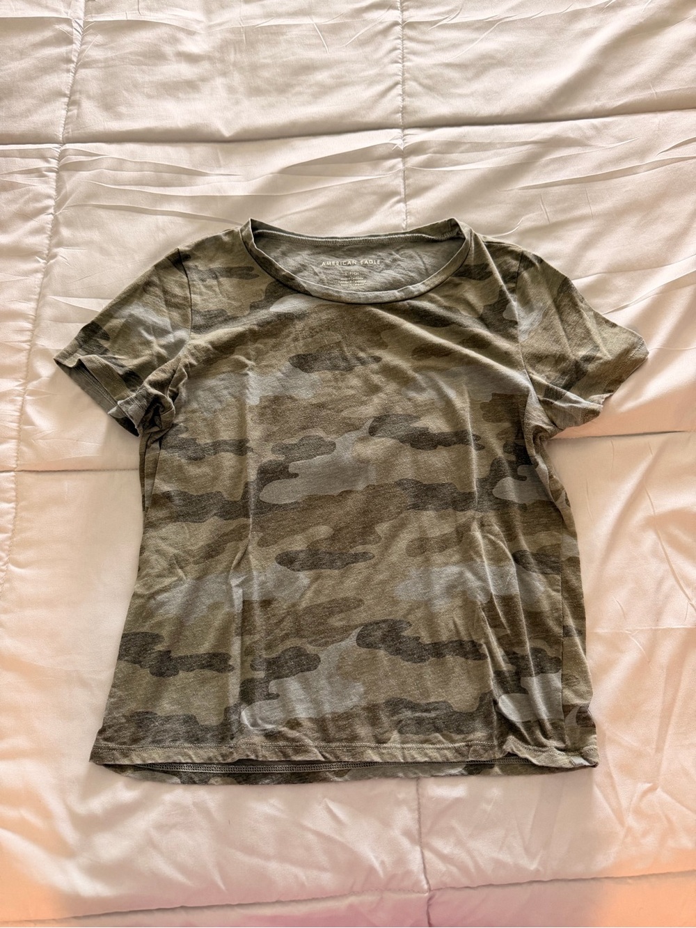 American Eagle Outfitters Olive Camo Short Sleeve Tee